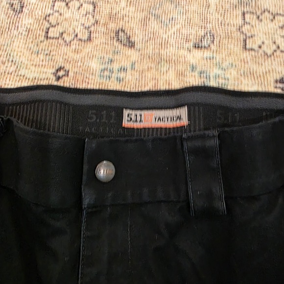 5.11 Tactical Cargo Pants Mens Size 40x30 Black Work Utility Casual Outdoor - Picture 2 of 11